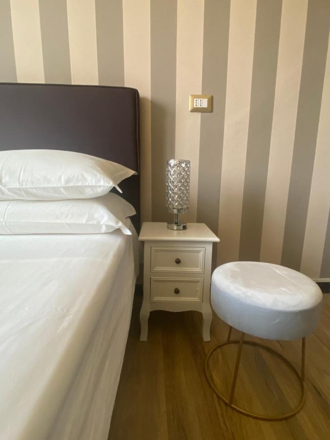 My Place Hotel Rimini Buitenkant foto