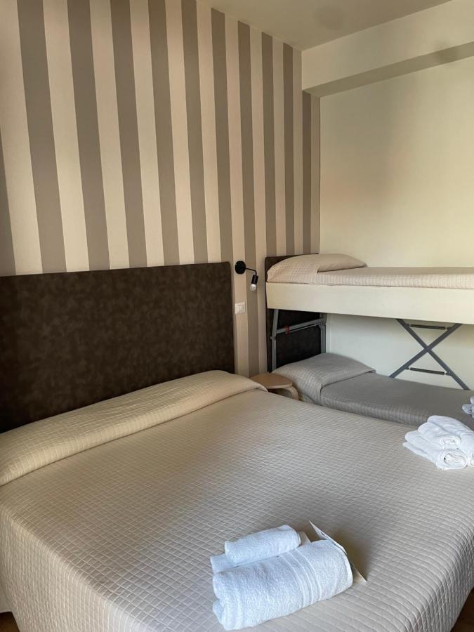 My Place Hotel Rimini Buitenkant foto