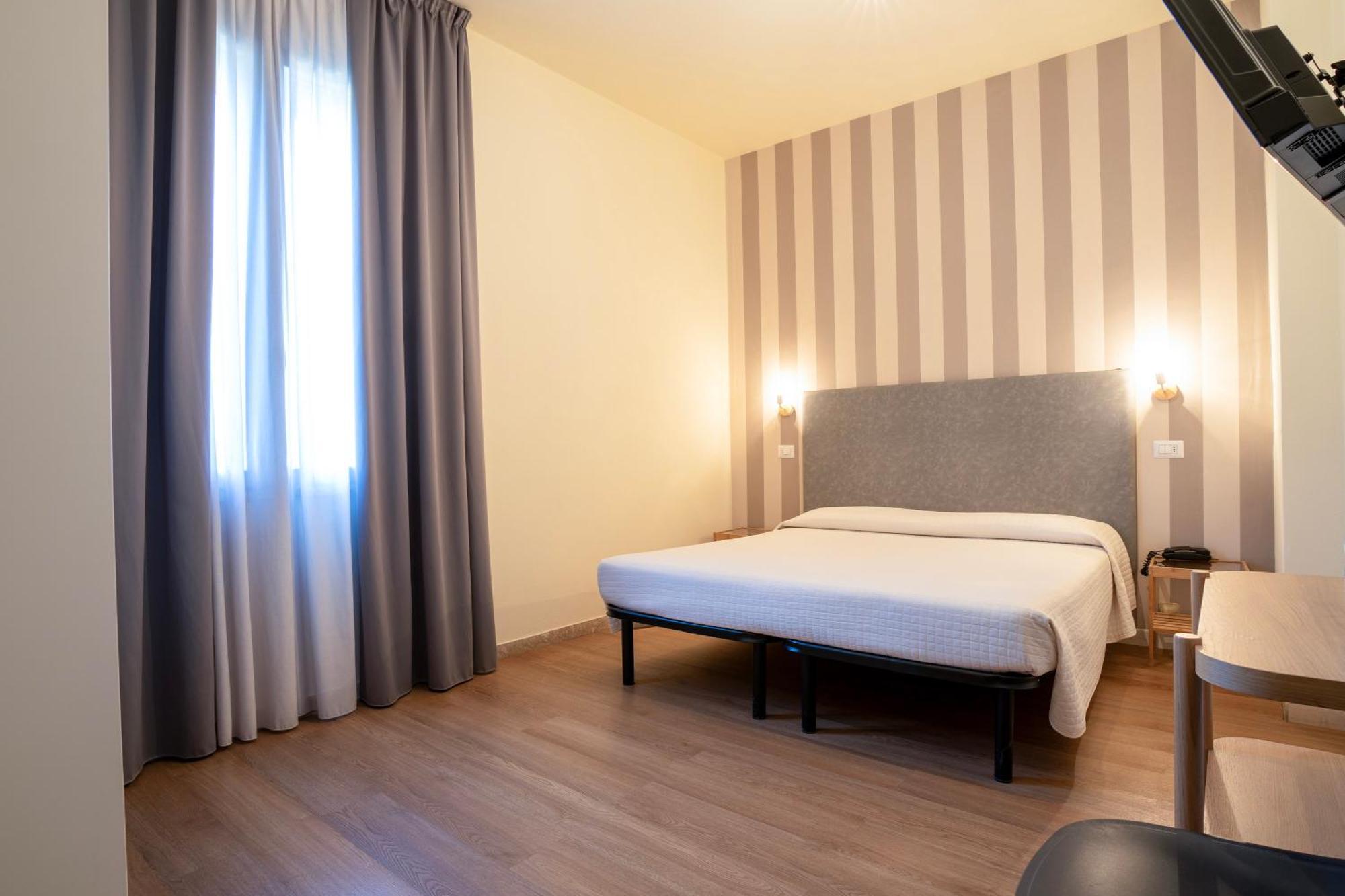 My Place Hotel Rimini Buitenkant foto